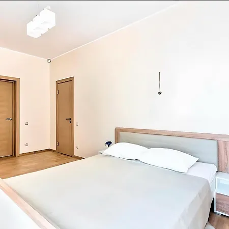 Sun Apartment